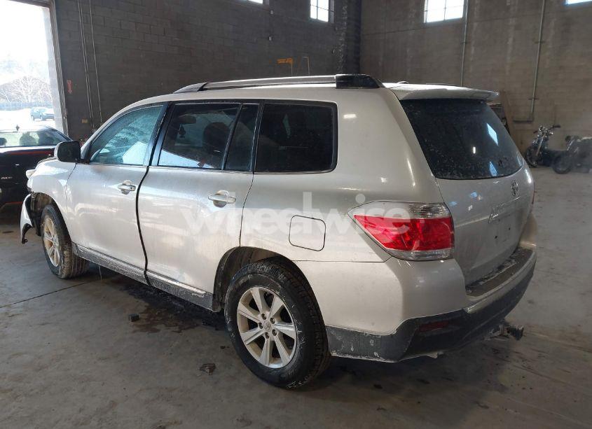 Photo 14 of 2012 Toyota Highlander SE V6 (VIN 5TDBK3EH5CS103094)