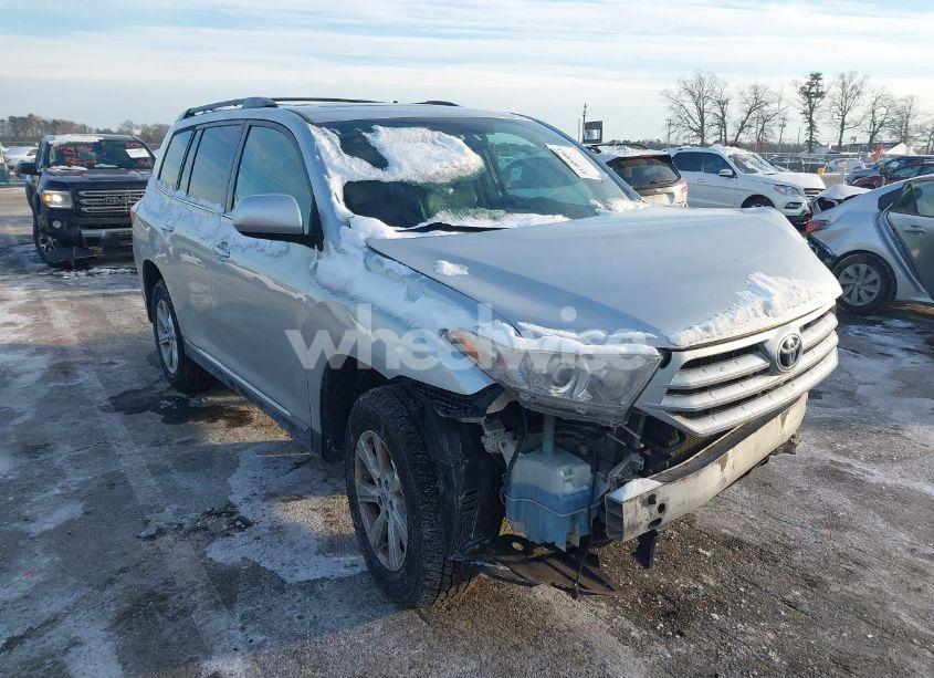2012 Toyota Highlander SE V6 (VIN 5TDBK3EH5CS119831) main photo