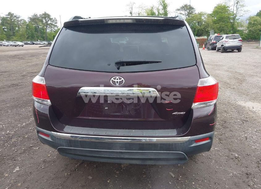 Photo 16 of 2012 Toyota Highlander BASE V6/SE V6 (VIN 5TDBK3EH5CS152697)