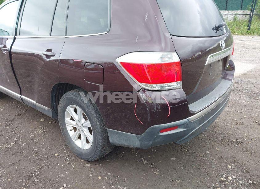 Photo 18 of 2012 Toyota Highlander BASE V6/SE V6 (VIN 5TDBK3EH5CS152697)