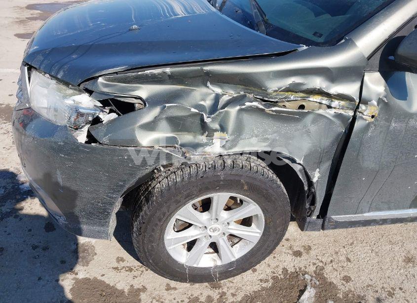 Photo 6 of 2012 Toyota Highlander SE V6 (VIN 5TDBK3EH5CS165563)