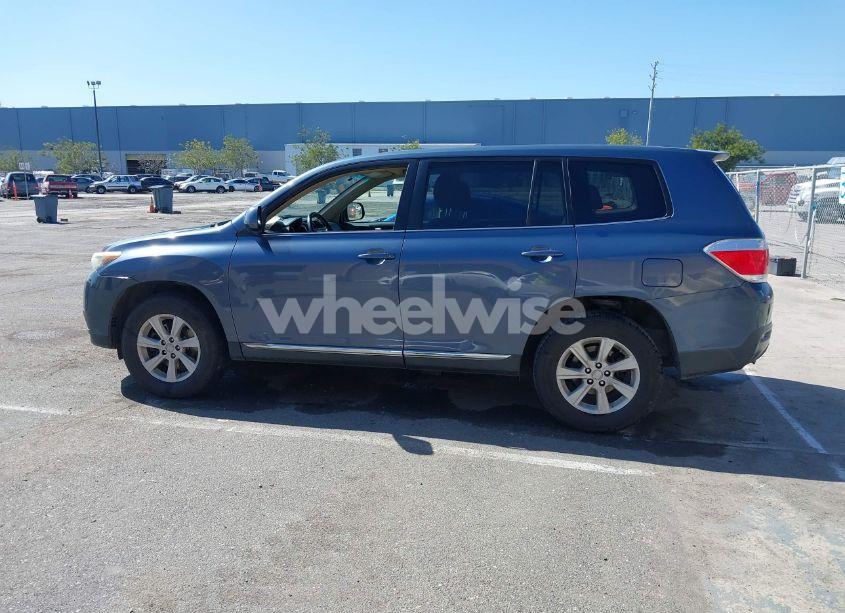 Photo 15 of 2013 Toyota Highlander BASE V6 (VIN 5TDBK3EH5DS186463)