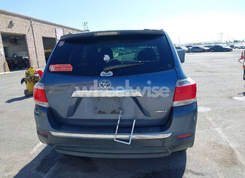 Photo 17 of 2013 Toyota Highlander BASE V6 (VIN 5TDBK3EH5DS186463)