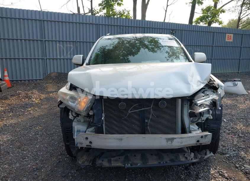 Photo 12 of 2013 Toyota Highlander SE V6 (VIN 5TDBK3EH5DS252137)