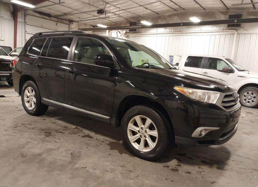 2011 Toyota Highlander SE V6 (VIN 5TDBK3EH6BS055457) main photo
