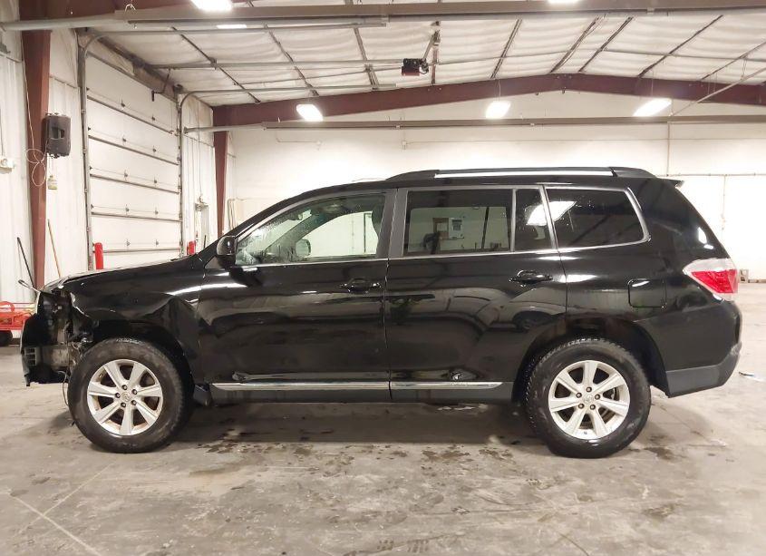 Photo 15 of 2011 Toyota Highlander SE V6 (VIN 5TDBK3EH6BS055457)