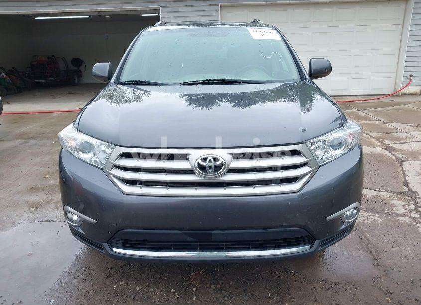 Photo 13 of 2012 Toyota Highlander SE V6 (VIN 5TDBK3EH6CS136413)
