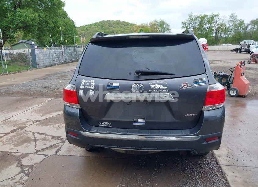 Photo 17 of 2012 Toyota Highlander SE V6 (VIN 5TDBK3EH6CS136413)