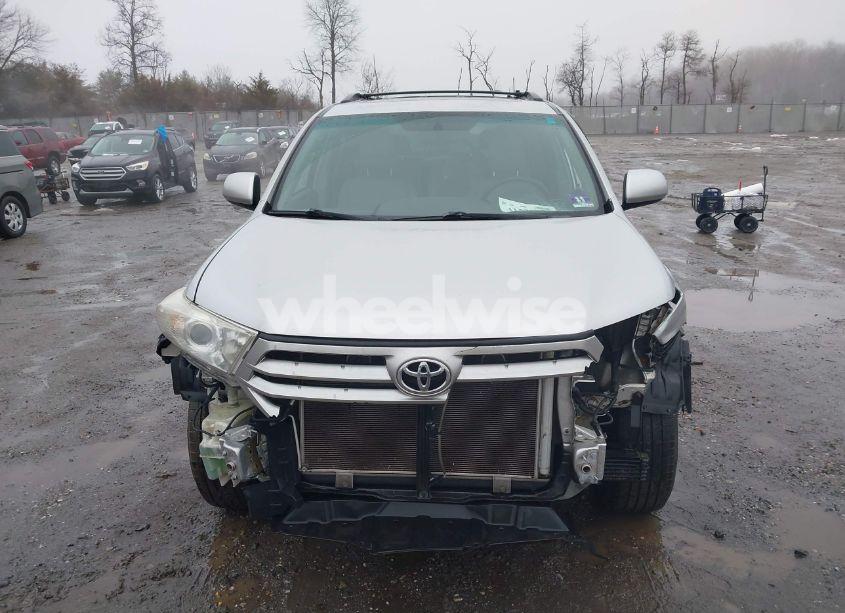 Photo 12 of 2013 Toyota Highlander PLUS/SE (VIN 5TDBK3EH6DS230910)