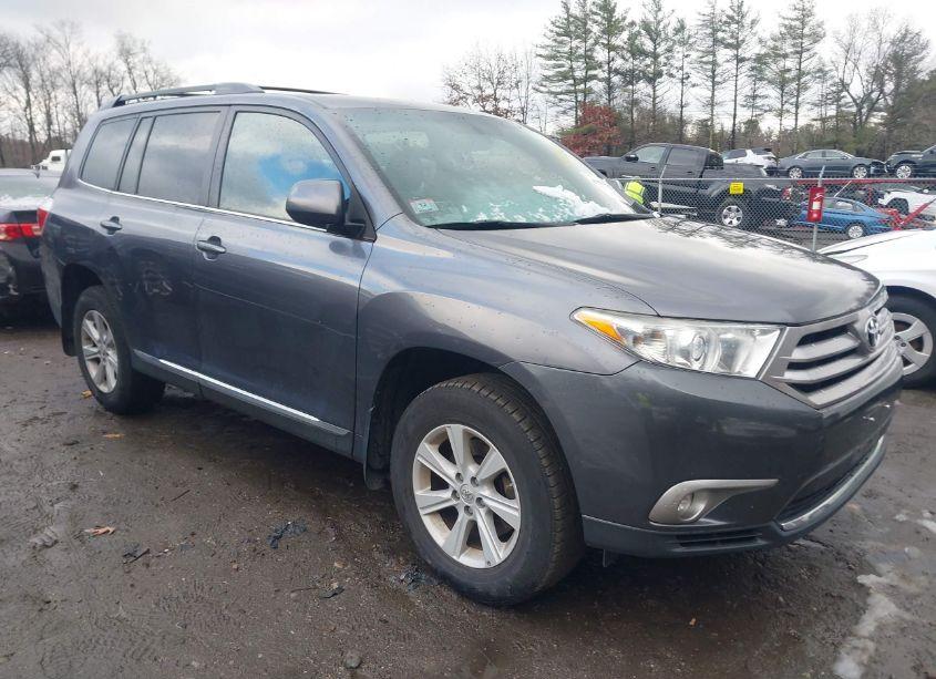2013 Toyota Highlander PLUS/SE (VIN 5TDBK3EH6DS255970) main photo
