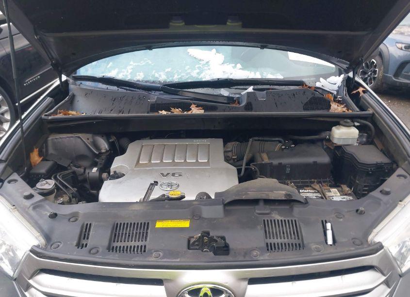 Photo 10 of 2013 Toyota Highlander PLUS/SE (VIN 5TDBK3EH6DS255970)