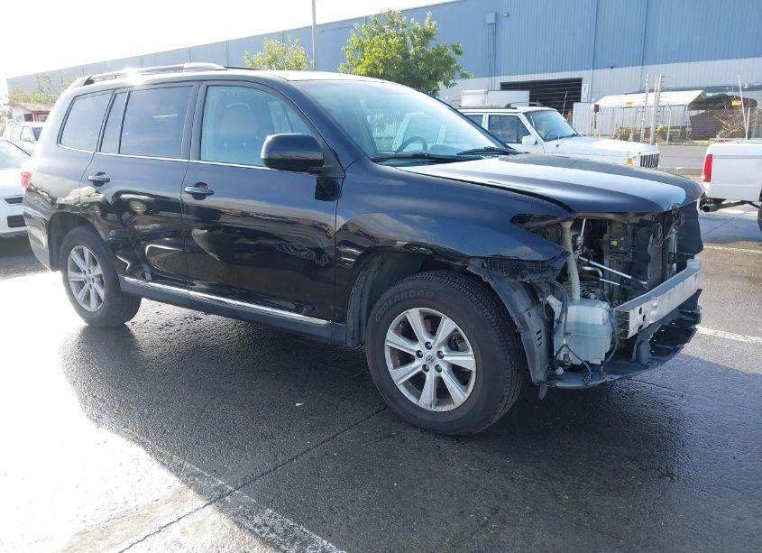 2013 Toyota Highlander SE V6 (VIN 5TDBK3EH6DS267469) main photo
