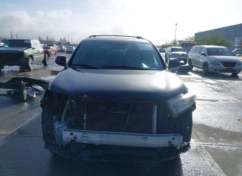 Photo 13 of 2013 Toyota Highlander SE V6 (VIN 5TDBK3EH6DS267469)