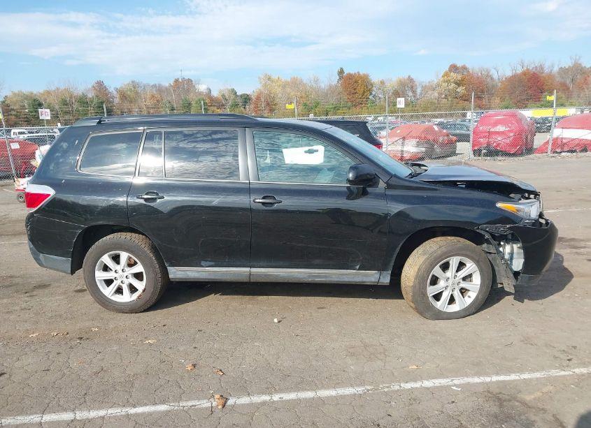 Photo 14 of 2013 Toyota Highlander SE V6 (VIN 5TDBK3EH6DS268590)