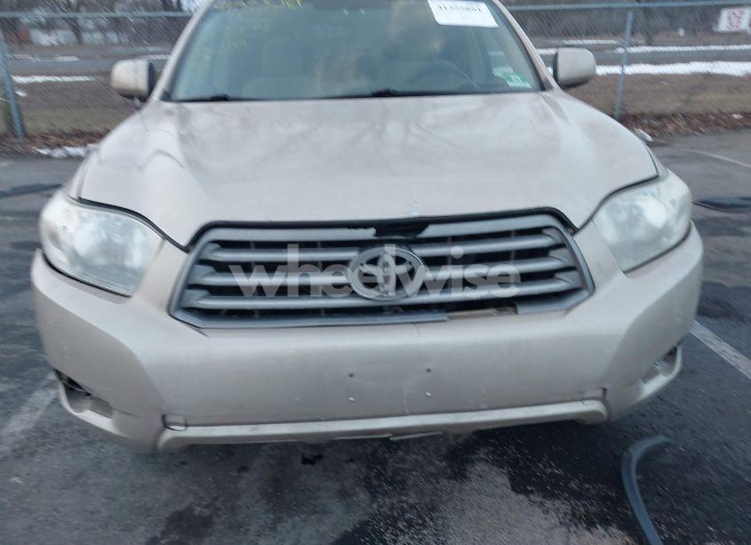 Photo 6 of 2010 Toyota Highlander BASE V6 (VIN 5TDBK3EH7AS037774)