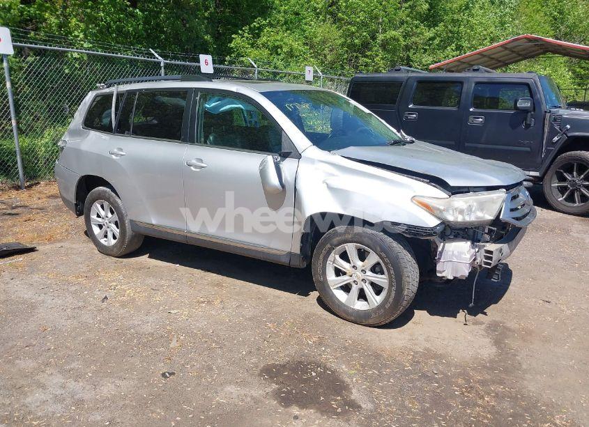 2012 Toyota Highlander SE V6 (VIN 5TDBK3EH7CS093233) main photo