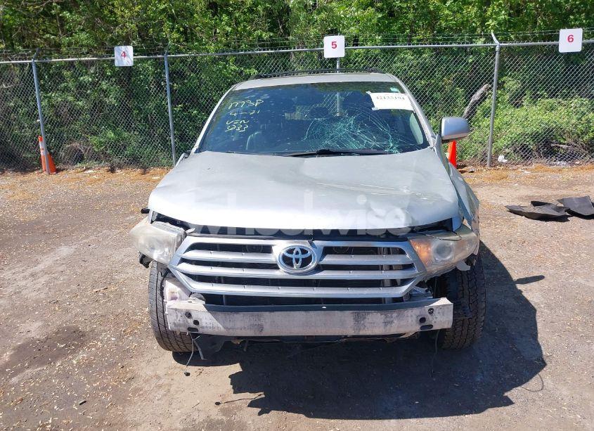 Photo 12 of 2012 Toyota Highlander SE V6 (VIN 5TDBK3EH7CS093233)