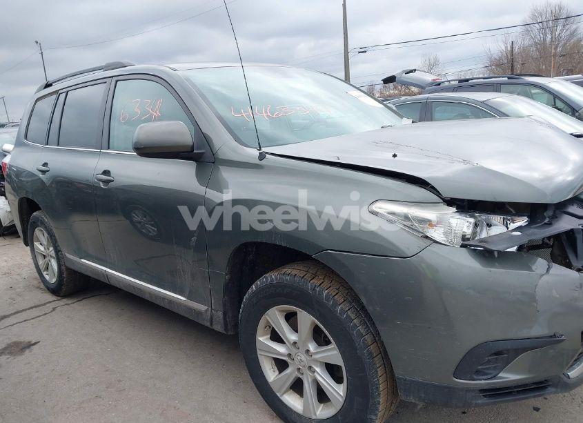 Photo 14 of 2012 Toyota Highlander BASE V6 (VIN 5TDBK3EH7CS134363)
