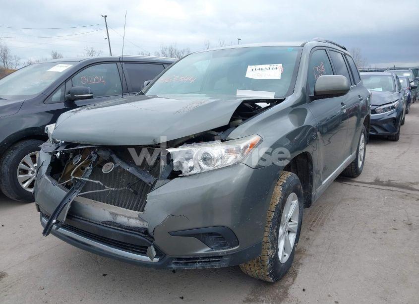 Photo 2 of 2012 Toyota Highlander BASE V6 (VIN 5TDBK3EH7CS134363)