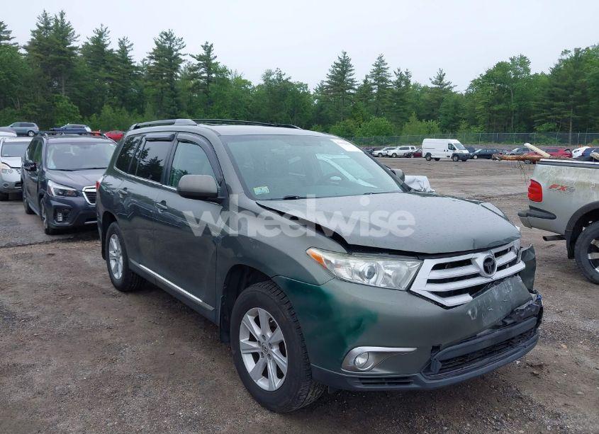 2012 Toyota Highlander BASE V6 (VIN 5TDBK3EH7CS146948) main photo