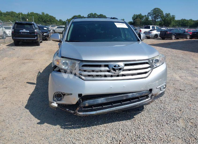 Photo 12 of 2013 Toyota Highlander SE V6 (VIN 5TDBK3EH7DS266363)