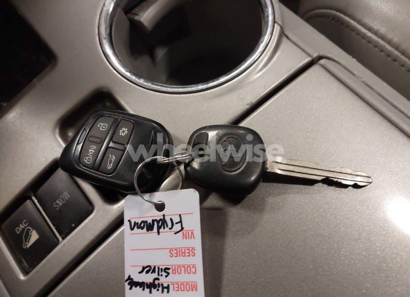 Photo 11 of 2013 Toyota Highlander SE V6 (VIN 5TDBK3EH7DS275208)