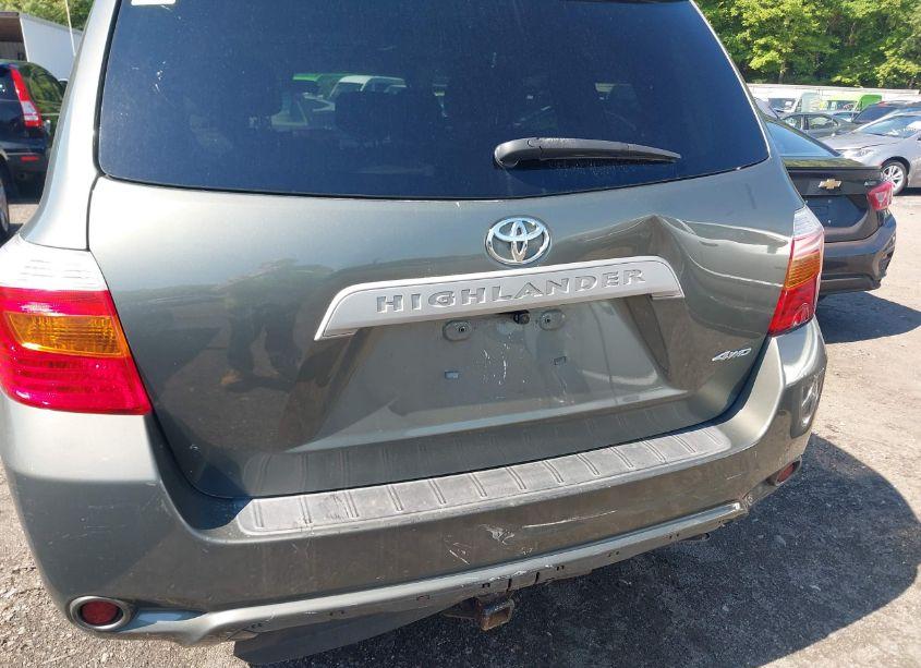 Photo 6 of 2010 Toyota Highlander BASE V6 (VIN 5TDBK3EH8AS009059)