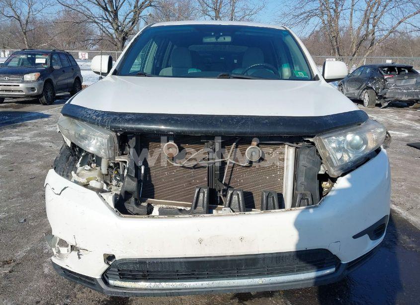 Photo 12 of 2012 Toyota Highlander BASE V6 (VIN 5TDBK3EH8CS097985)