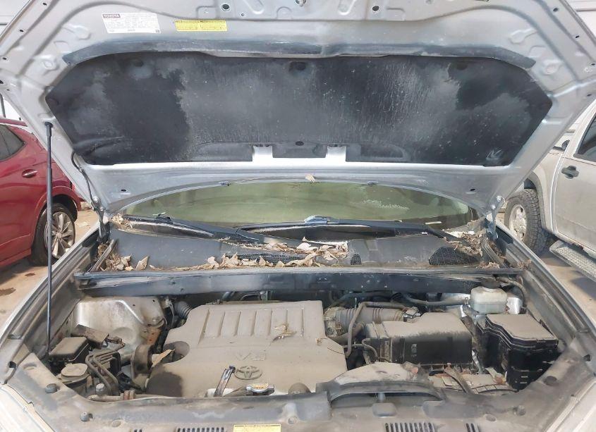 Photo 10 of 2012 Toyota Highlander SE (VIN 5TDBK3EH8CS106720)