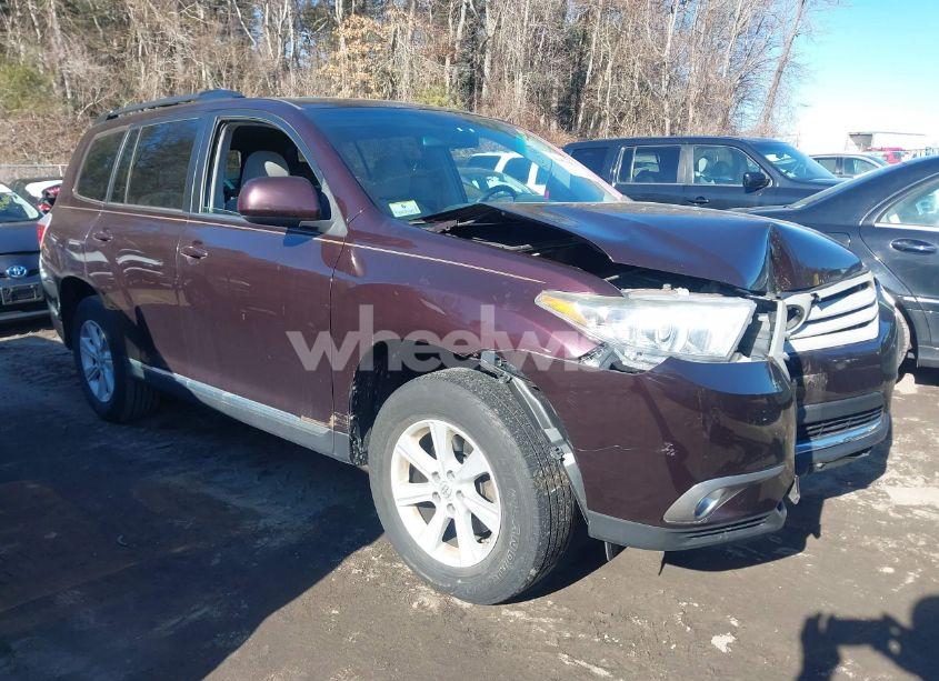 2012 Toyota Highlander SE (VIN 5TDBK3EH8CS110623) main photo