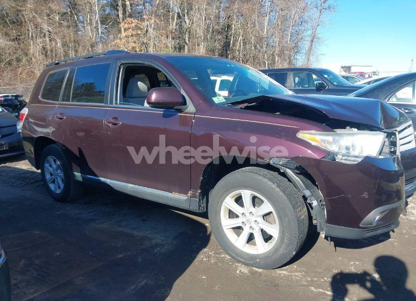 Photo 13 of 2012 Toyota Highlander SE (VIN 5TDBK3EH8CS110623)