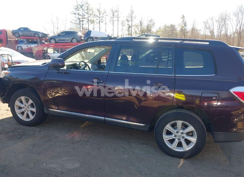 Photo 14 of 2012 Toyota Highlander SE (VIN 5TDBK3EH8CS110623)