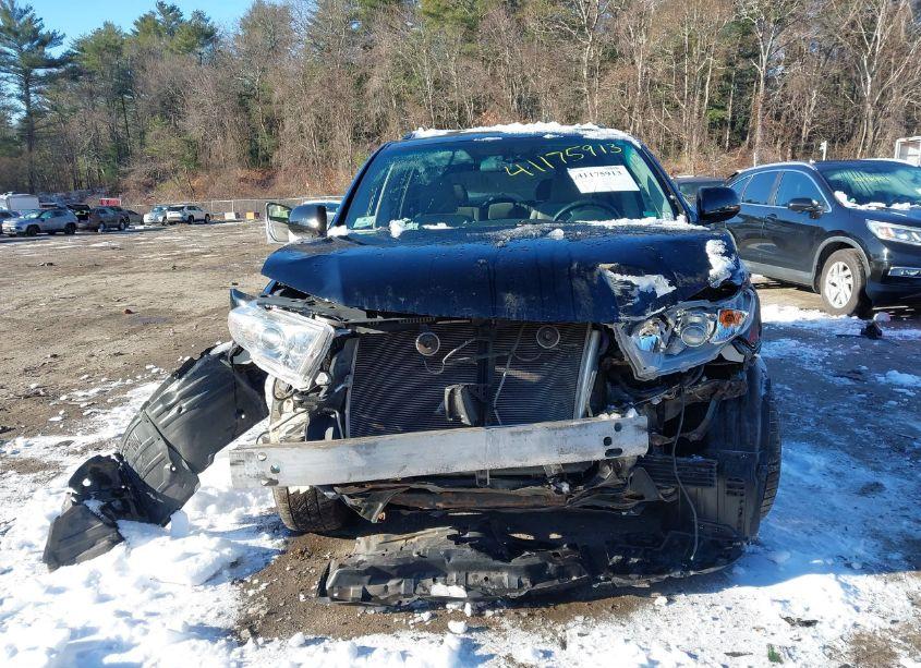 Photo 13 of 2013 Toyota Highlander BASE PLUS V6 (VIN 5TDBK3EH8DS190166)
