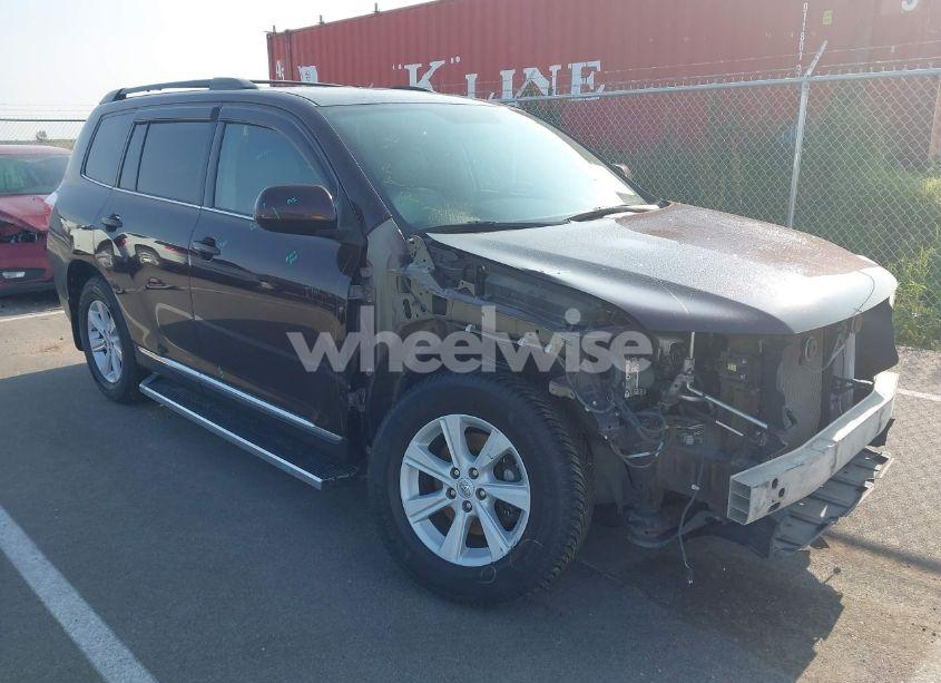 2013 Toyota Highlander SE V6 (VIN 5TDBK3EH8DS232741) main photo