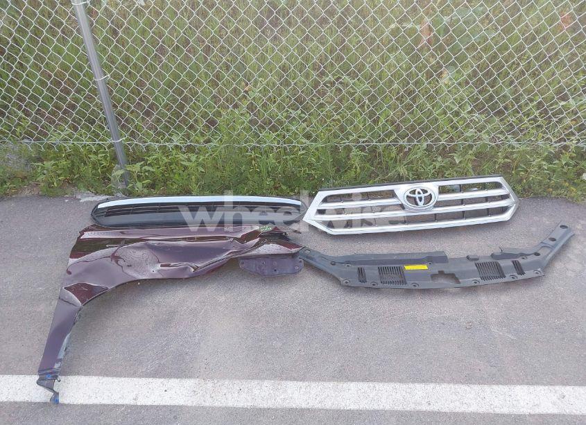 Photo 18 of 2013 Toyota Highlander SE V6 (VIN 5TDBK3EH8DS232741)