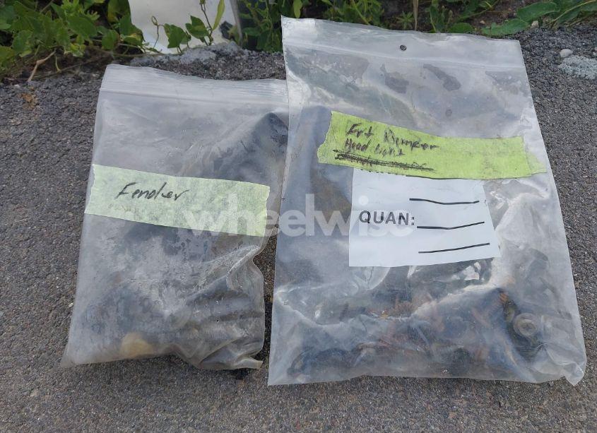 Photo 20 of 2013 Toyota Highlander SE V6 (VIN 5TDBK3EH8DS232741)