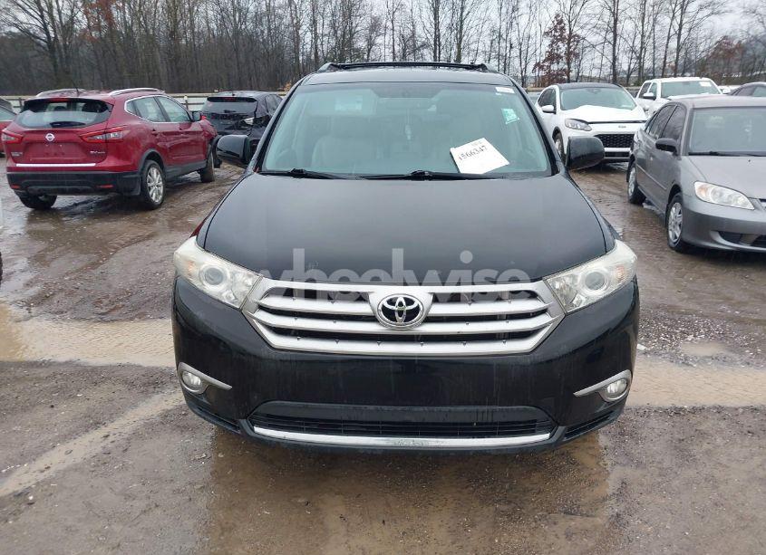 Photo 12 of 2013 Toyota Highlander SE V6 (VIN 5TDBK3EH8DS242797)