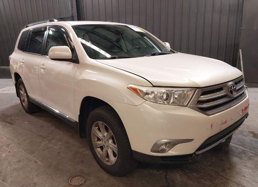 2012 Toyota Highlander SE V6 (VIN 5TDBK3EH9CS136163) main photo