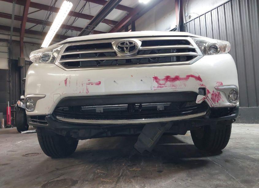 Photo 18 of 2012 Toyota Highlander SE V6 (VIN 5TDBK3EH9CS136163)