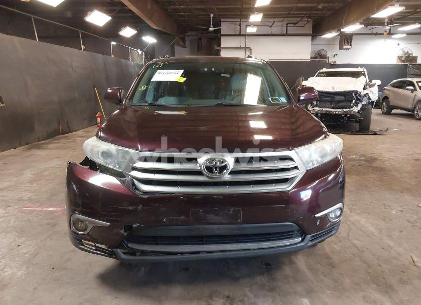 Photo 12 of 2012 Toyota Highlander SE V6 (VIN 5TDBK3EH9CS168045)