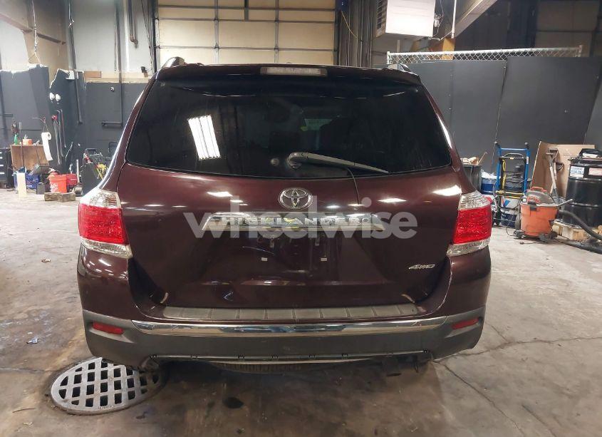 Photo 16 of 2012 Toyota Highlander SE V6 (VIN 5TDBK3EH9CS168045)