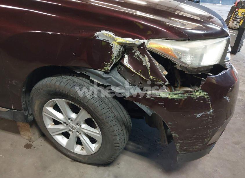 Photo 6 of 2012 Toyota Highlander SE V6 (VIN 5TDBK3EH9CS168045)