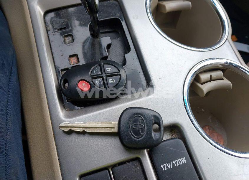 Photo 11 of 2013 Toyota Highlander SE V6 (VIN 5TDBK3EH9DS198762)