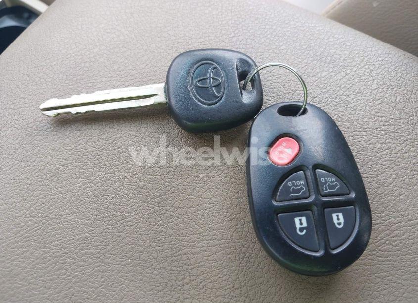 Photo 11 of 2013 Toyota Highlander SE V6 (VIN 5TDBK3EH9DS247605)