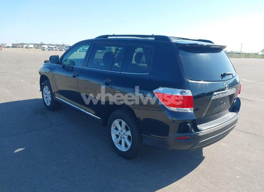 Photo 3 of 2013 Toyota Highlander SE V6 (VIN 5TDBK3EH9DS252349)