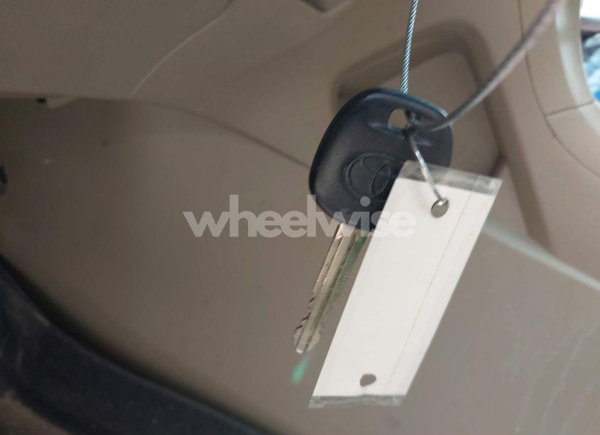 Photo 11 of 2010 Toyota Highlander BASE V6 (VIN 5TDBK3EHXAS006941)