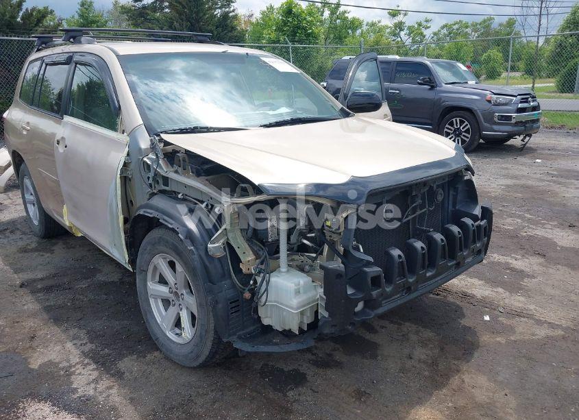 Photo 6 of 2010 Toyota Highlander BASE V6 (VIN 5TDBK3EHXAS006941)