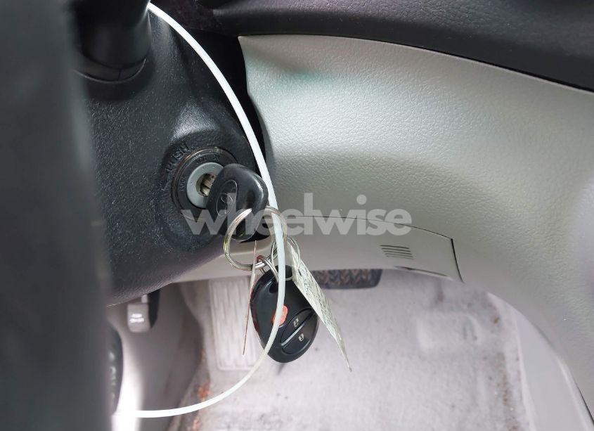 Photo 11 of 2010 Toyota Highlander BASE V6 (VIN 5TDBK3EHXAS024744)