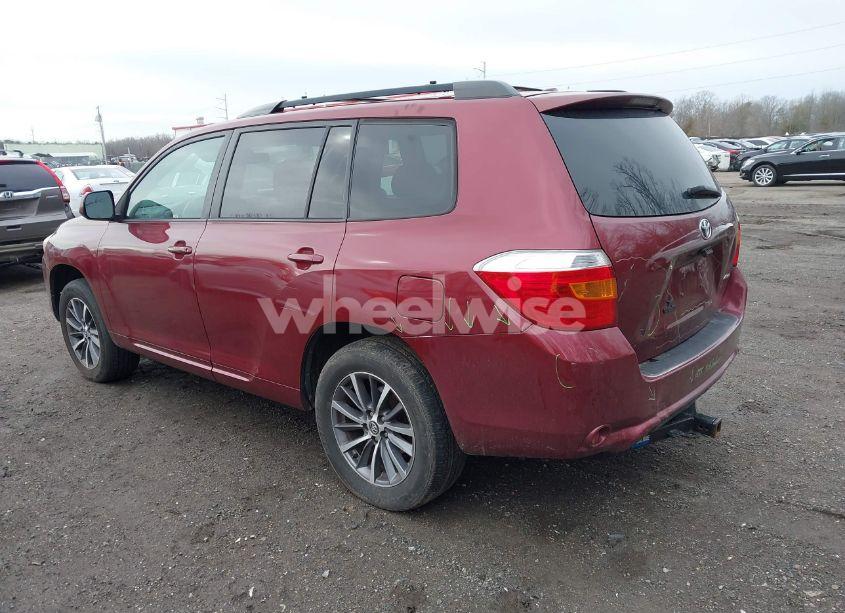 Photo 3 of 2010 Toyota Highlander BASE V6 (VIN 5TDBK3EHXAS024744)