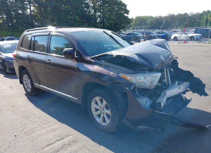 2011 Toyota Highlander SE V6 (VIN 5TDBK3EHXBS069099) main photo